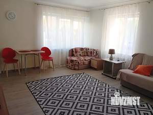 Студия квартира, посуточно, 36м2, 1/4 этаж