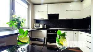 2-к квартира, посуточно, 55м2, 1/1 этаж