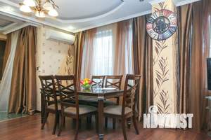 3-к квартира, посуточно, 111м2, 1/7 этаж