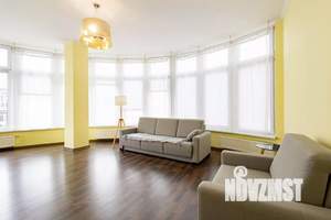 2-к квартира, посуточно, 79м2, 1/1 этаж