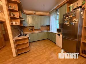 3-к квартира, посуточно, 100м2, 3/3 этаж