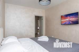2-к квартира, посуточно, 60м2, 2/4 этаж