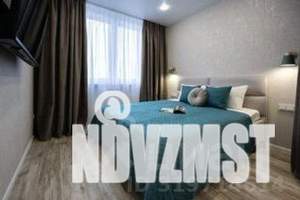 1-к квартира, посуточно, 43м2, 11/16 этаж