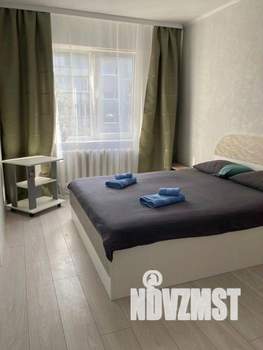 2-к квартира, посуточно, 50м2, 1/1 этаж