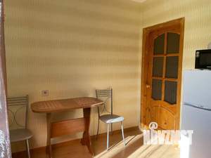 1-к квартира, посуточно, 37м2, 1/9 этаж