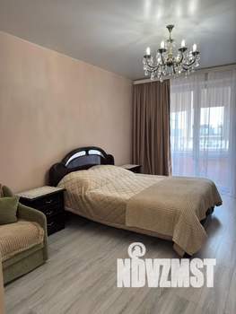 1-к квартира, посуточно, 42м2, 14/14 этаж