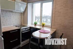 2-к квартира, посуточно, 49м2, 3/5 этаж