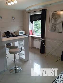 Студия квартира, посуточно, 38м2, 3/5 этаж