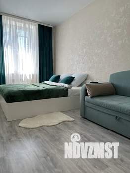 1-к квартира, посуточно, 32м2, 6/10 этаж