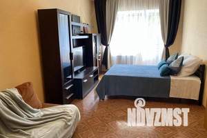 1-к квартира, посуточно, 38м2, 3/5 этаж