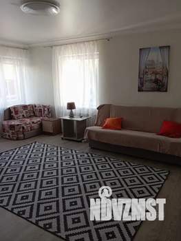 Студия квартира, посуточно, 36м2, 1/4 этаж