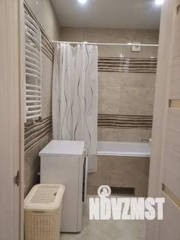 1-к квартира, посуточно, 37м2, 7/9 этаж