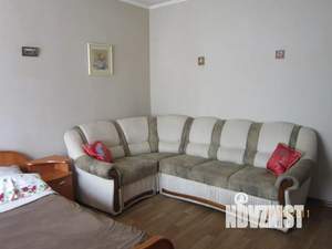 1-к квартира, посуточно, 37м2, 3/3 этаж