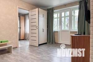 2-к квартира, посуточно, 44м2, 2/5 этаж