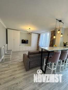 1-к квартира, посуточно, 37м2, 4/7 этаж