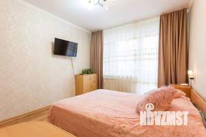 1-к квартира, посуточно, 37м2, 4/9 этаж