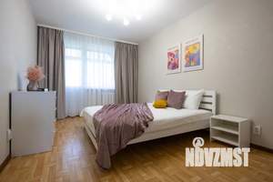 3-к квартира, посуточно, 64м2, 8/10 этаж