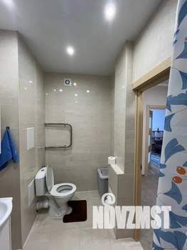 1-к квартира, посуточно, 42м2, 8/17 этаж