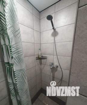 Студия квартира, посуточно, 32м2, 1/5 этаж