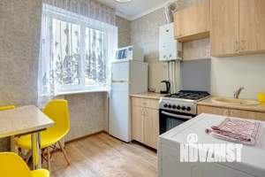 1-к квартира, посуточно, 33м2, 1/1 этаж