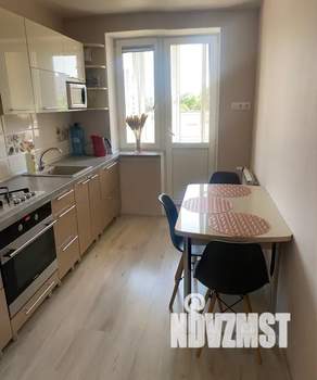 1-к квартира, посуточно, 40м2, 5/5 этаж