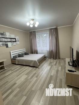 1-к квартира, посуточно, 44м2, 2/9 этаж