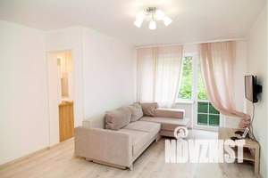 2-к квартира, посуточно, 44м2, 3/5 этаж