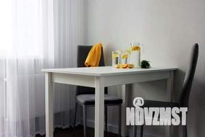 1-к квартира, посуточно, 42м2, 1/8 этаж