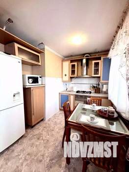 1-к квартира, посуточно, 64м2, 1/1 этаж