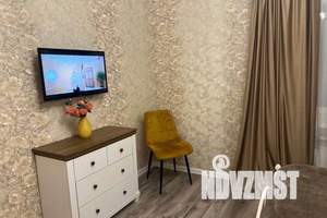 1-к квартира, посуточно, 45м2, 3/8 этаж