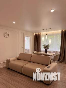 3-к квартира, посуточно, 54м2, 5/5 этаж