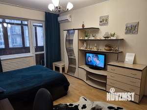 1-к квартира, посуточно, 39м2, 6/9 этаж