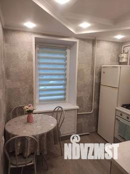 2-к квартира, посуточно, 50м2, 1/5 этаж