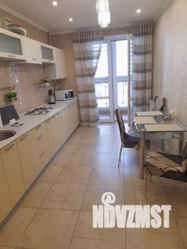 1-к квартира, посуточно, 50м2, 4/10 этаж
