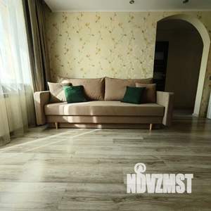 2-к квартира, посуточно, 44м2, 4/5 этаж