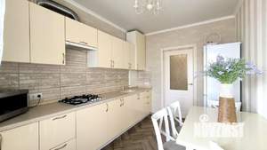 1-к квартира, посуточно, 42м2, 6/8 этаж