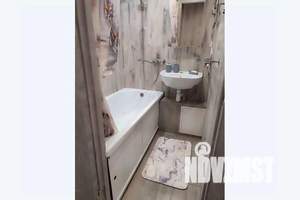 1-к квартира, посуточно, 37м2, 8/10 этаж