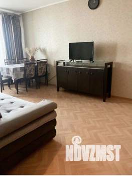 1-к квартира, посуточно, 55м2, 1/1 этаж
