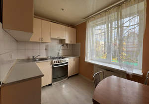 3-к квартира, на длительный срок, 64м2, 1/5 этаж