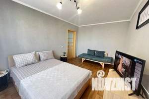 1-к квартира, посуточно, 32м2, 8/9 этаж