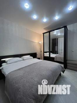 1-к квартира, посуточно, 40м2, 7/8 этаж