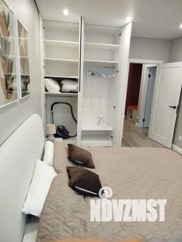 1-к квартира, посуточно, 42м2, 3/8 этаж