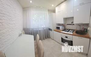 2-к квартира, посуточно, 45м2, 1/4 этаж