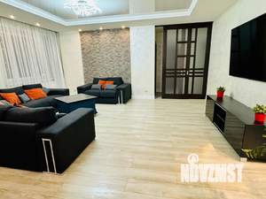 3-к квартира, посуточно, 100м2, 3/10 этаж