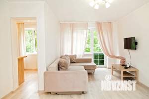 2-к квартира, посуточно, 45м2, 3/5 этаж