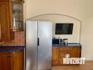 3-к квартира, посуточно, 98м2, 1/4 этаж