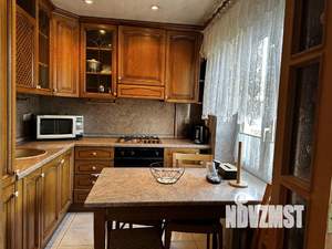 3-к квартира, посуточно, 56м2, 3/5 этаж