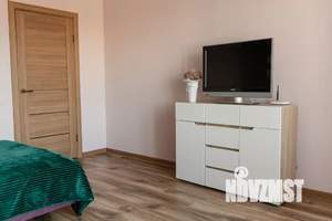 1-к квартира, посуточно, 40м2, 7/8 этаж