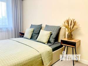 1-к квартира, посуточно, 35м2, 6/9 этаж