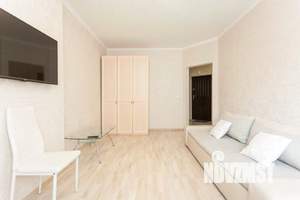 1-к квартира, посуточно, 43м2, 1/1 этаж